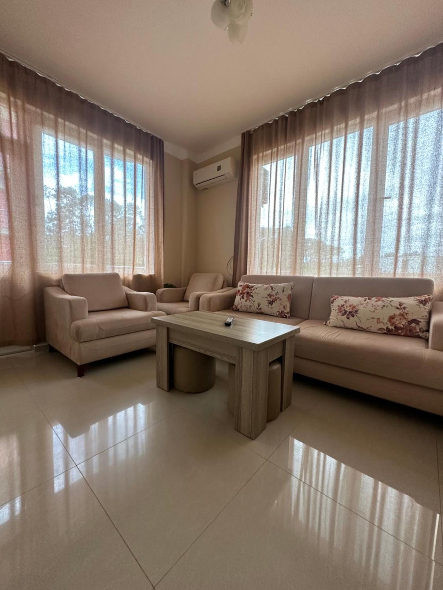 Hotel Ureki Bagian luar foto